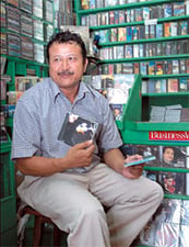 Mangal, the musician-maker