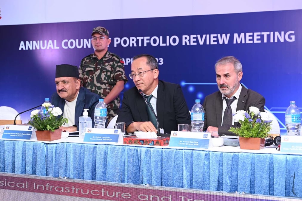From left: Nepal Finance Minister Prakash Sharan Mahat, ADB Director General for South Asia Kenichi Yokoyama, and ADB Country Director for Nepal Arnaud Cauchois. Photo: ADB