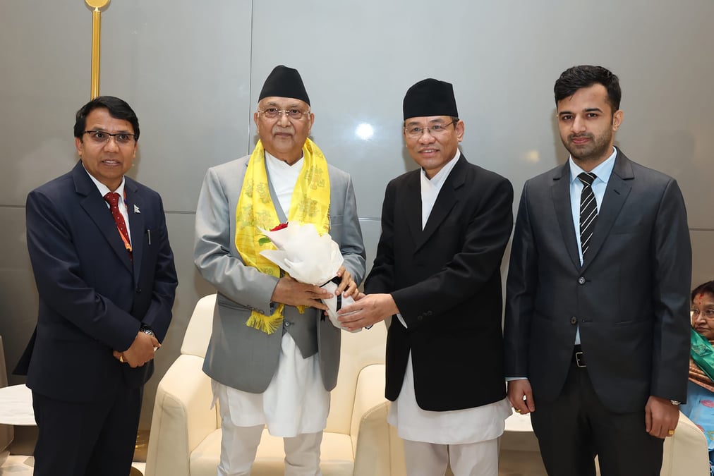 Prime Minister Oli in Doha with officials from the Nepal Embassy in Qatar on the way to the 79th session of the United Nations General Assembly in New York next week. Photo: RSS