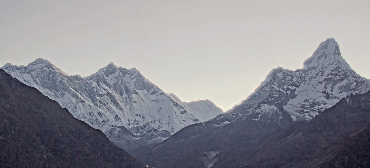 Screenshot of Webcam Nepal Live video from Hotel Everest View on Sunday 6 October at 5:17AM.
