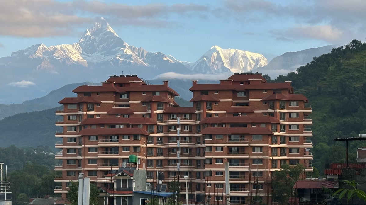 Sungava Apartment sits safely on a high terrace, 100m above the blue-green Seti and commands a view of Dhaulagiri, Annapurna South, Machapuchre, Annapurna III and IV.