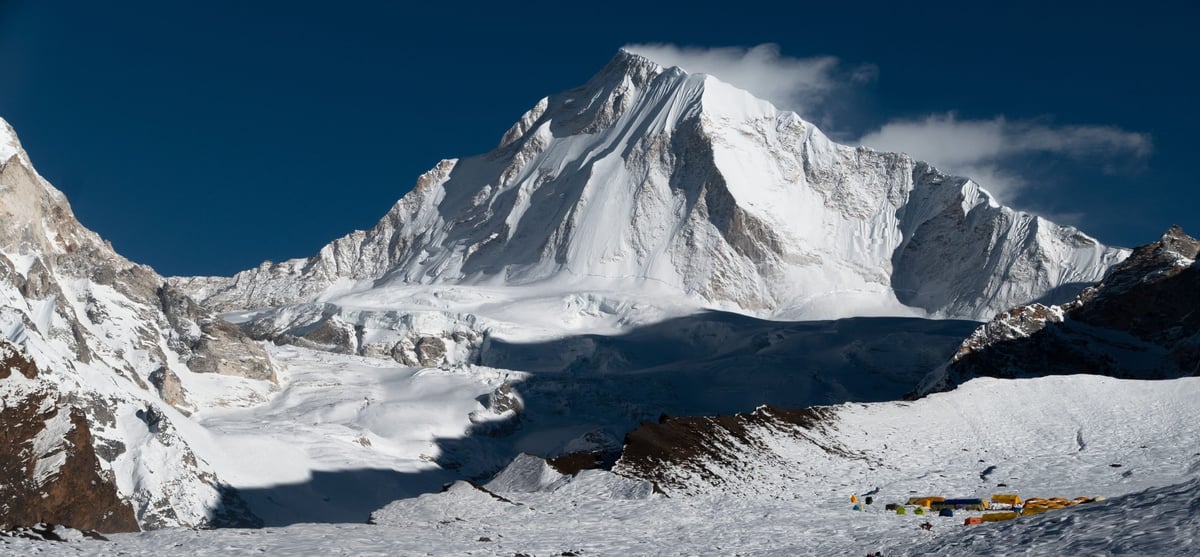 Himlung Himal (7,126m) on the border between Manang and Mustang where an Australian climber Chin-Tark Chan died on 29 October. Photo: ASIATICROADS.COM