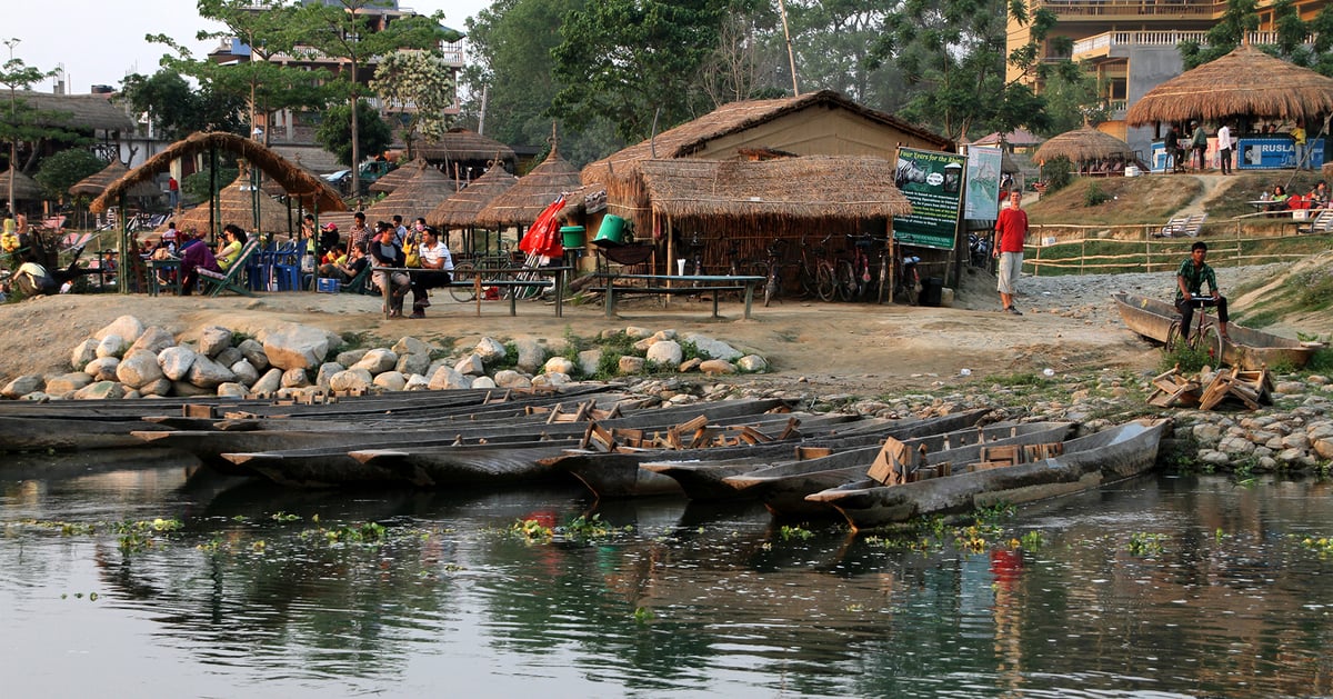 A beach in Chitwan National Park, where local Indigenous communities have been recruited to help protect wildlife and facilitate tourism to the park. Photo: WIKIMEDIA COMMONS