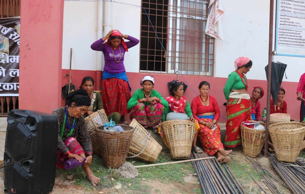 Rekcha residents marched to the municipality office with pitchers in their staw basket to demonstate their desperation for water. Photos: LAXMI BHANDARI