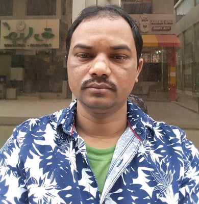 Nepali workers stuck in no-man's land