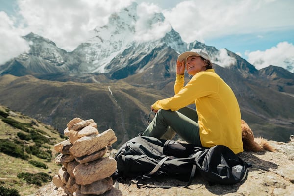 After deaths, a weather window on Manaslu