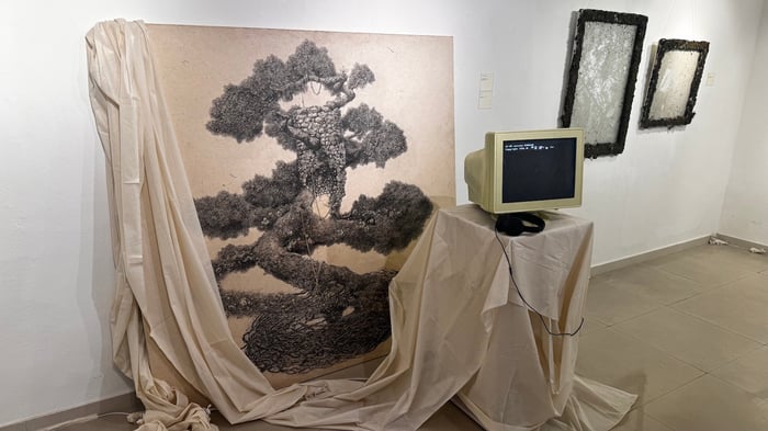 Communicating existence through art