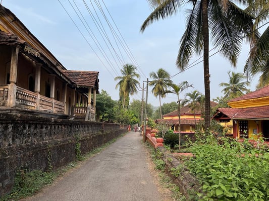 No tips on walking here