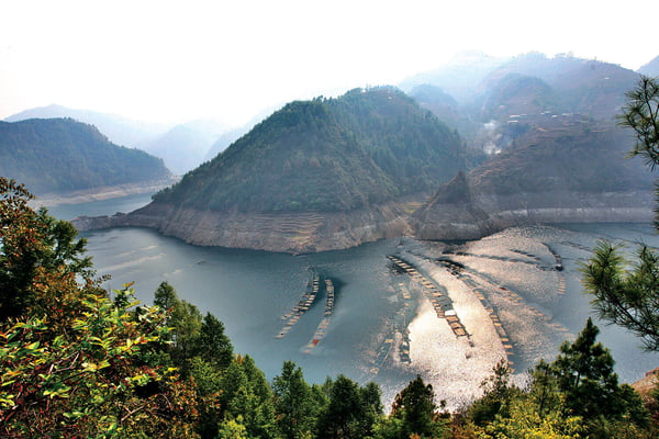 Decentralising (hydro)power