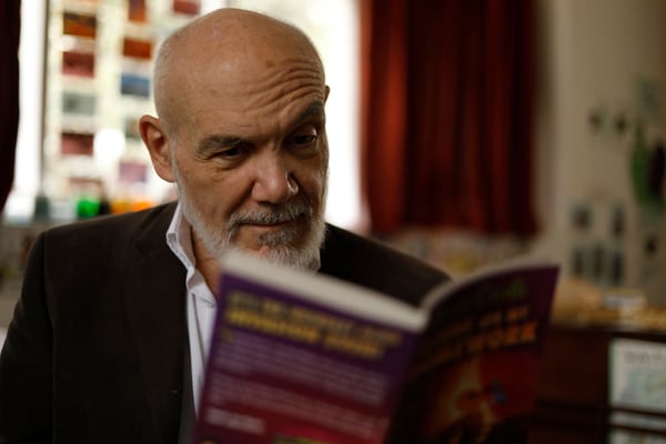 This author is an alien