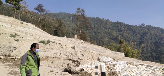 Kathmandu creeps up surrounding mountains