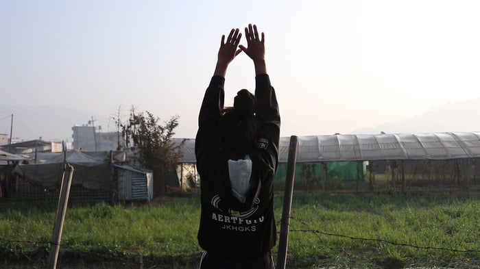 The steadfastness of a long-distance runner