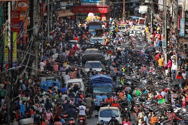 Dasain crowd unmasked