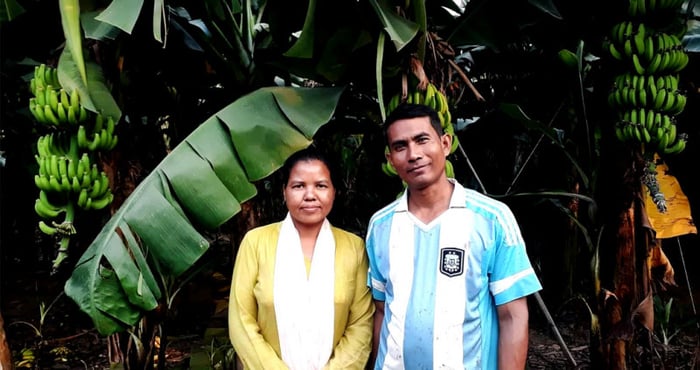 Nepal’s politicians take up farming