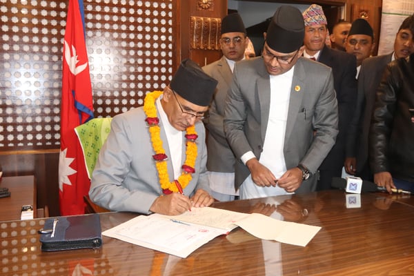 Now the economy, stupid